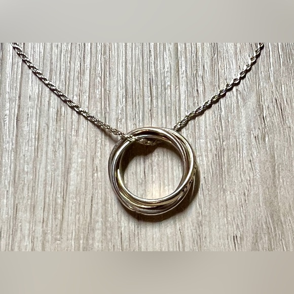 Sterling Silver 3 Ring Tri-Color “Mother, Daughter, Friend” Pendant & Necklace - Picture 2 of 10